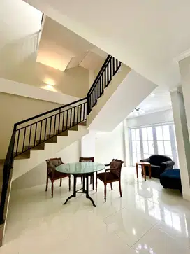 CIPETE DEKAT ABDUL MAJID–750 MTR KE MRT -RUMAH BARU 2 LT–JALAN 2 MOBIL