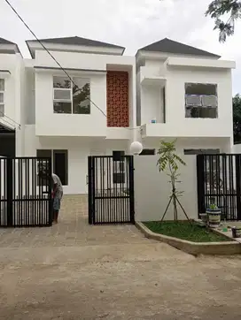 DIJUAL RUMAH MODERN MEWAH BARU DI CINERE MEGAPOLITAN KAWASAN ASRI