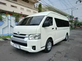 Toyota Hiace 2024 Bensin