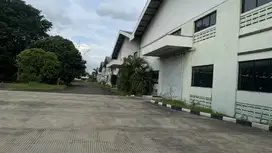 Gudang di balaraja barat dalam kawasan industri dekat tol