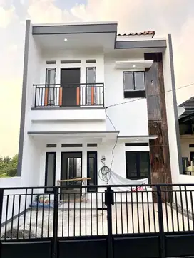 Miliki Rumah Mewah 2 Lantai SIAP HUNI dengan Tanah Luas di Jatiasih, B