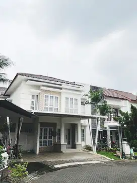 Di Jual Rumah Cantik siap huni di Raffles Hills Cibubur