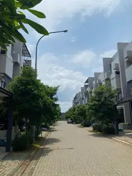 Dijual Rumah compact semifurnish BSD Impress