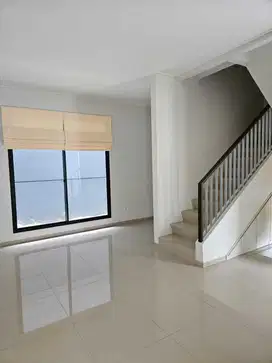 DIJUAL RUMAH 2 Lantai UVILLE 2 - BINTARO Kondisi Bangunan BARU