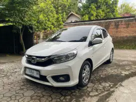 Mobil Honda Brio E CVT (2023) Matic
