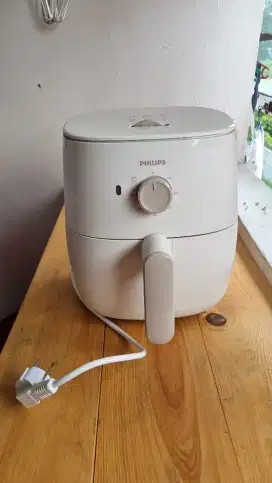 Airfryer Philips 3000 series 3,7 liter low watt bekas