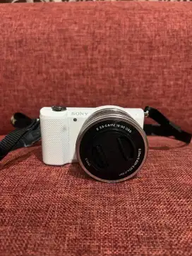 Camera Sony a5000