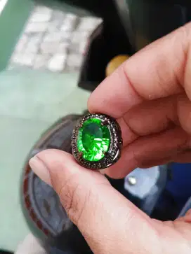 Batu moldavite natural