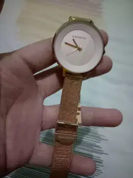 Jam Tangan Berrybenka