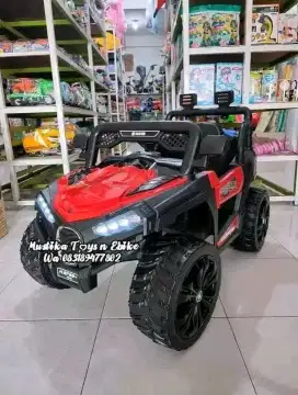 Promo Mobil Aki Jeep Bugatti Naver sudah ban karet, bergaransi mesin