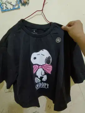 Kaos crop pendek