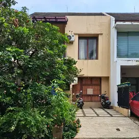 Rumah Dijual Cepat Emerald Town House Bintaro Jaya, Butuh Renovasi, 2