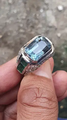 Batu permata pemberian