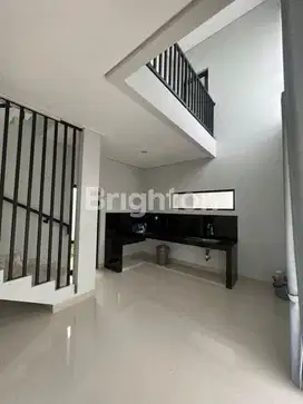 RUMAH 2 LANTAI SIAP HUNI AREA BSB CITRALAND MIJEN SEMARANG
