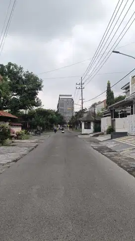 LANGKA ! Jemursari , dekat Rumah sakit Islam (RSI)