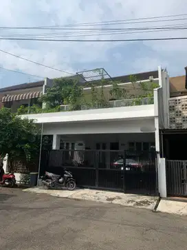 Rumah minimalis siap huni di batununggal