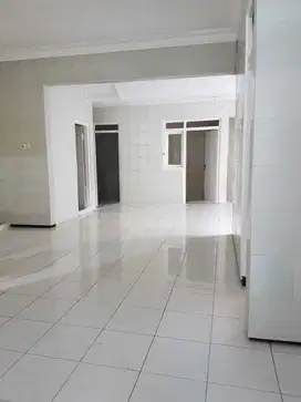 STRATEGIS DEKAT MERR AKSES TOL RUNGKUT