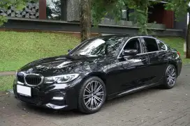 BMW 330i G20 
MSport B48 2019
