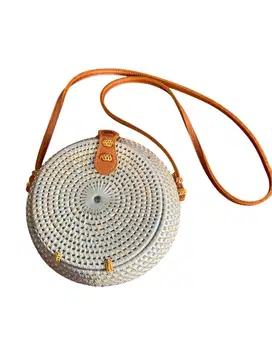 TAS ROTAN UNIK PRELOVED