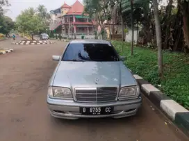Mercedes-Benz C240 2000 Bensin nego