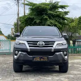 Fortuner 2.4 VRZ 4x2 Matic 2019