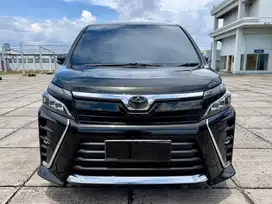 [DP 15JT] TOYOTA VOXY 2017 HITAM ISTIMEWA MODEL 2018