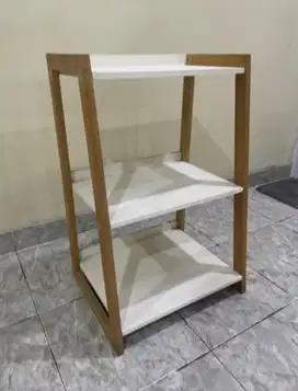 Rak Tingkat Estetik Multifungsi