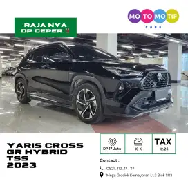 [ LOW KM ] YARIS CROSS GR HEV TSS 2023 DP 17 JUTA NEGO !!