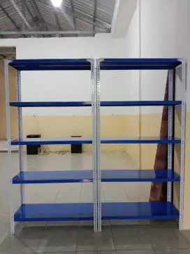 Rak besi siku lubang