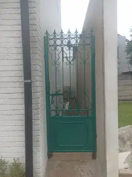 Pintu minimalis permeter