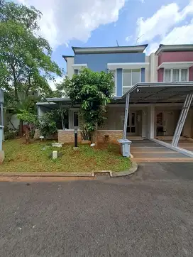 Rumah Hook, samping Club House, 2LT, di Cluster Thomson Gading Serpong