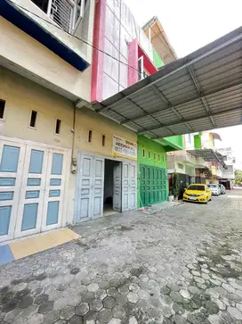 jalan madio santoso dalam