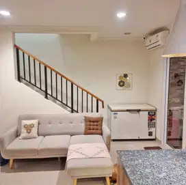 Rumah Mewah Tepi Danau Cluster Rossini Gading Serpong, Siap Huni!