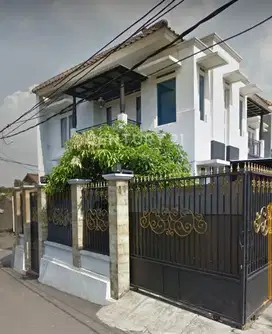 RUMAH HOEK 2 LANTAI SIAP HUNI DI CIPAYUNG