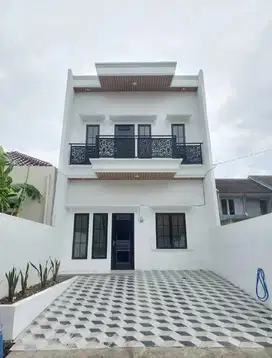 DIJUAL RUMAH 2lt STRATEGIS DEKAT JAVA MALL SEMARANG