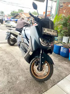 Nmax 2023 conected