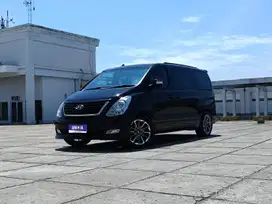 Ready !!! Hyundai H1 H-1 2.5 CRDi Royale AT Diesel 2014 Hitam KM 110RB