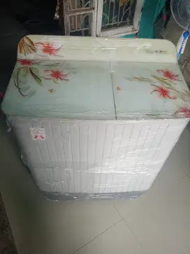 Mesin cuci 2 tabung merk daimitsu 8kg mulusss