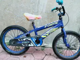 Sepeda anak ukuran 18