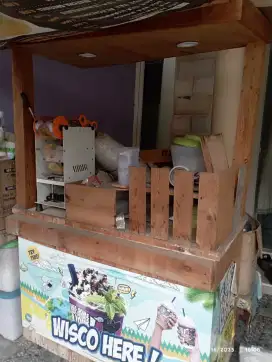 dijual gerobak jualan minuman dari kayu plus kemitraan wisco ice blend