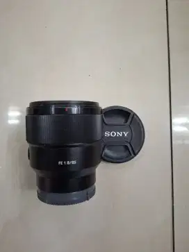 Sony FE 85mm f1.8