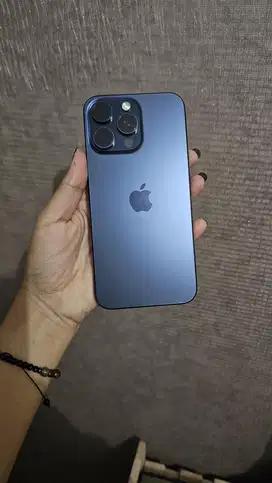 iphone 15 pro max blue