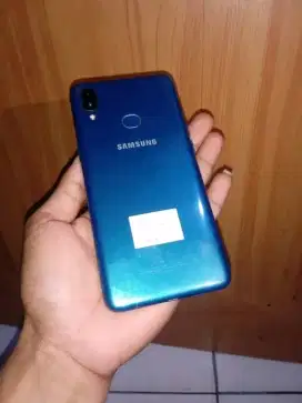 Samsung a10s ram2/32gb