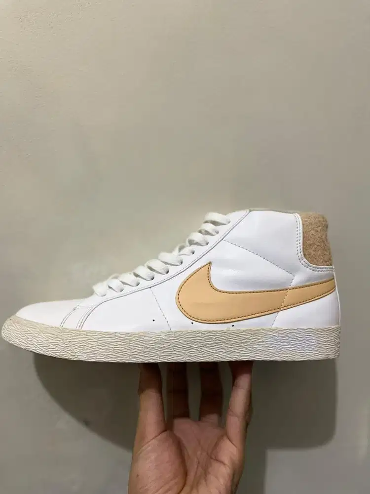 Nike SB blazer white