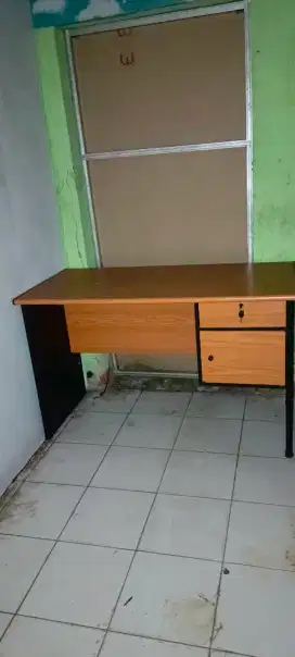 MEJA PANJANG KANTOR