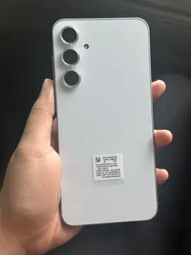 Di jual hp samsung baru pakai 1 bulan