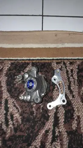 Dijual kaliper 2p + breket (copotan mio karbu)