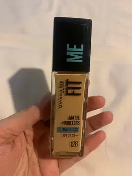 Maybeline FIT ME matte liquid Foundation no.128