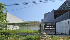 25JT/M2! DIJUAL MURAH RUMAH KOMERSIAL RAYA DHARMAHUSADA JALAN KEMBAR