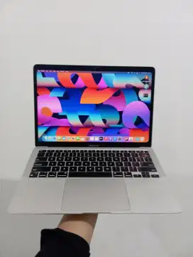 MACBOOK AIR M1 8/256